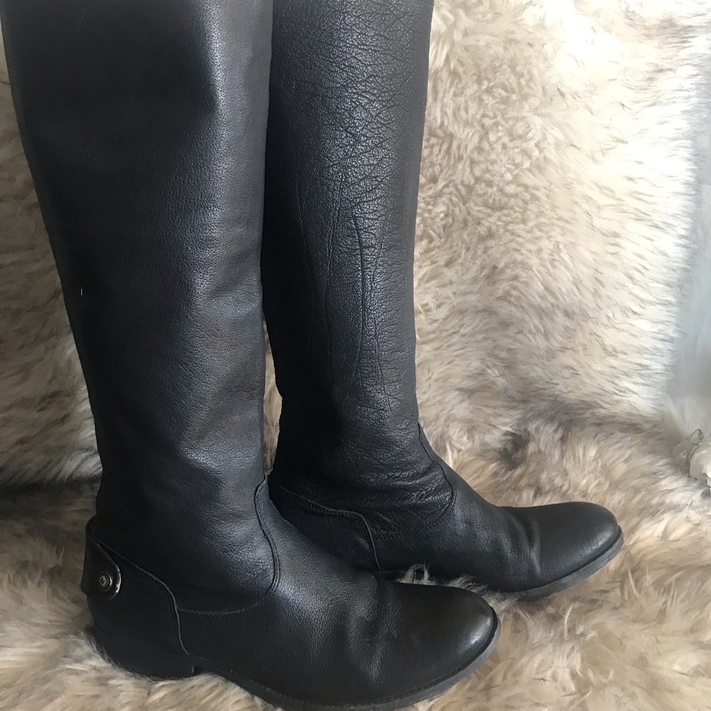Woman’s Frye riding boots